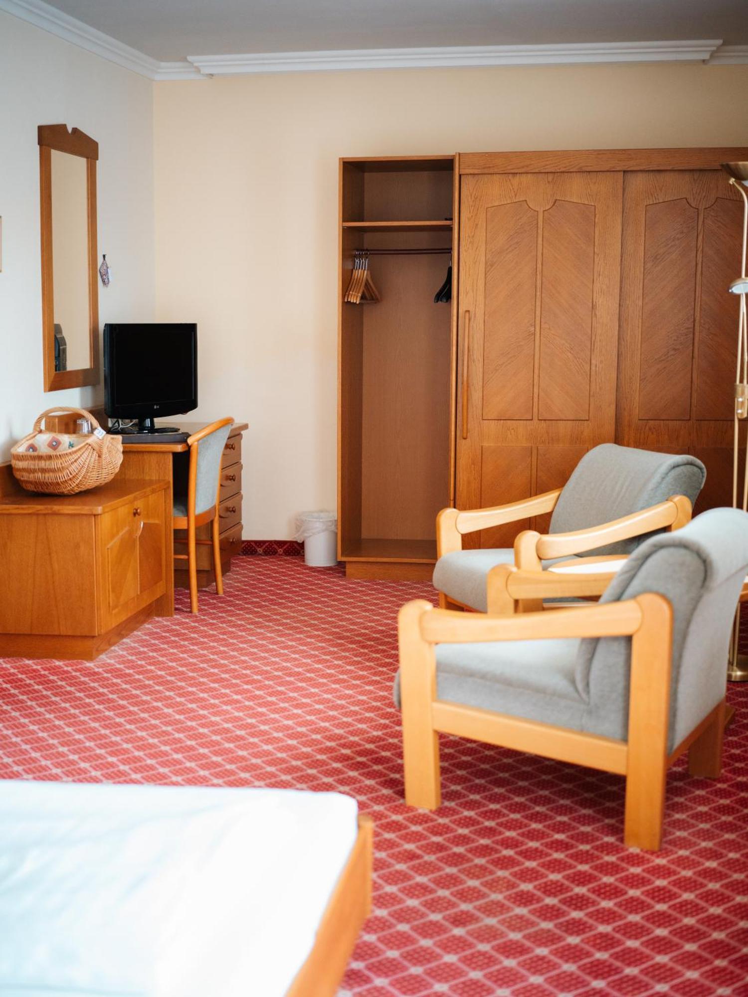 Seehotel Ressmann Drobollach am Faakersee Exterior photo