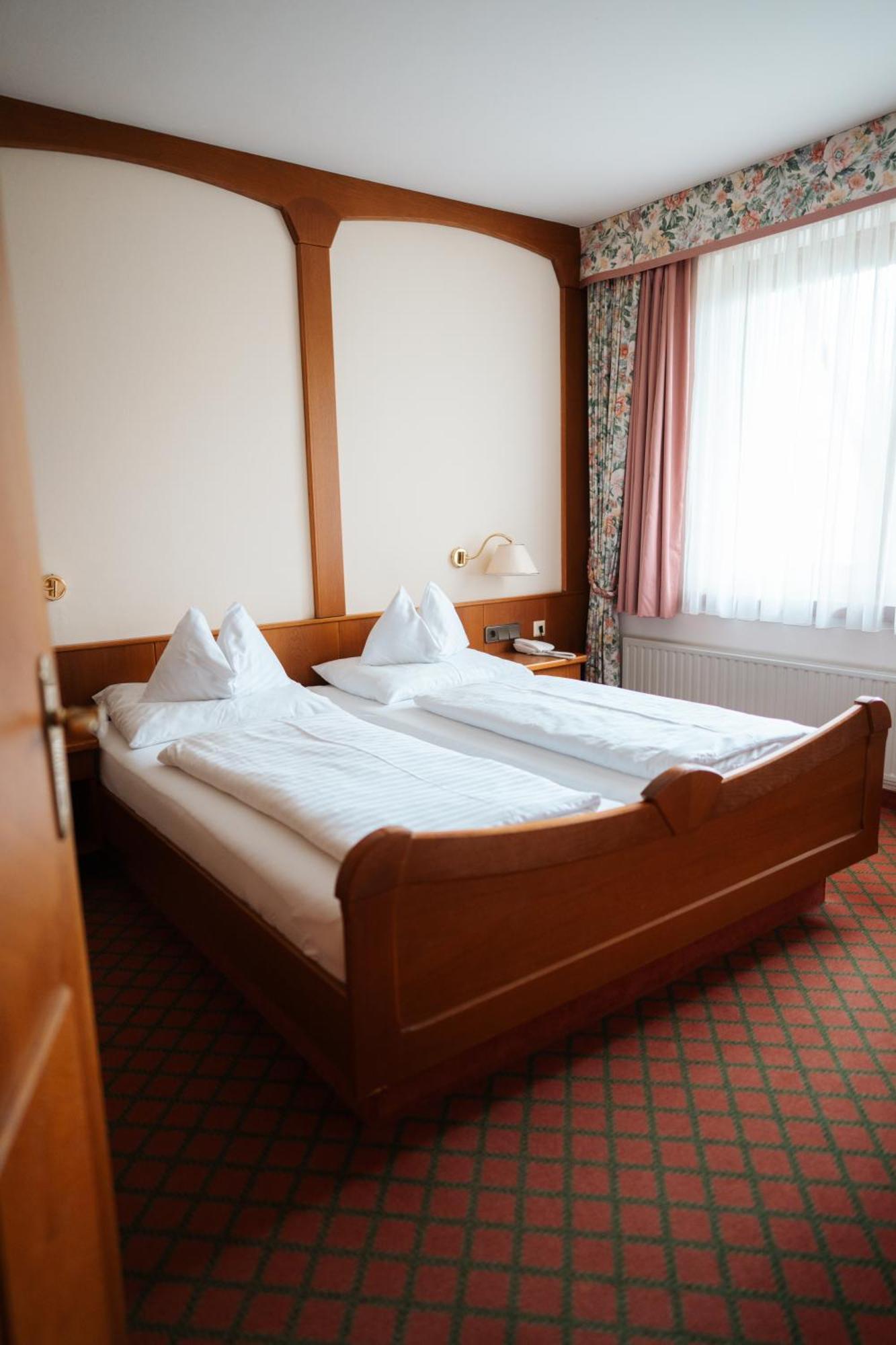 Seehotel Ressmann Drobollach am Faakersee Exterior photo